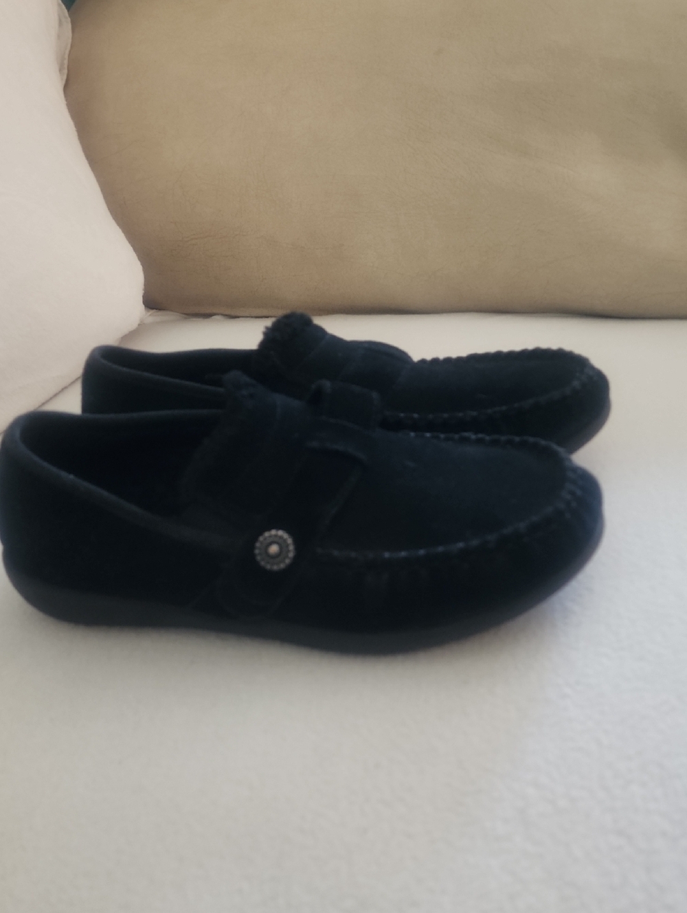 New Condition REVITALIGN Black Moccasin Slip-On with Hook-and-Loop Strap - Picture 2 of 8